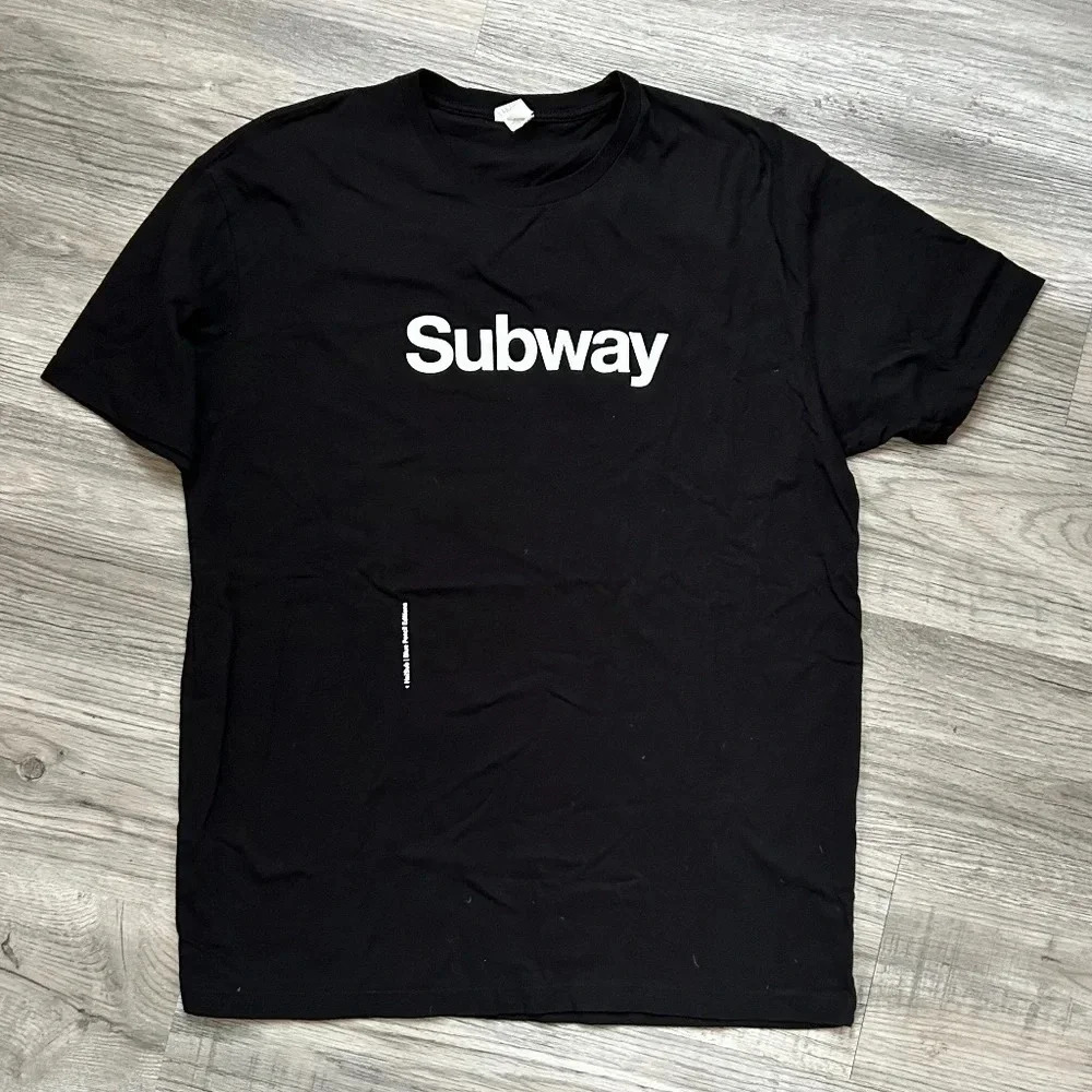 Black Crewneck t-Shirt with White Letters "Subway" Sz XL